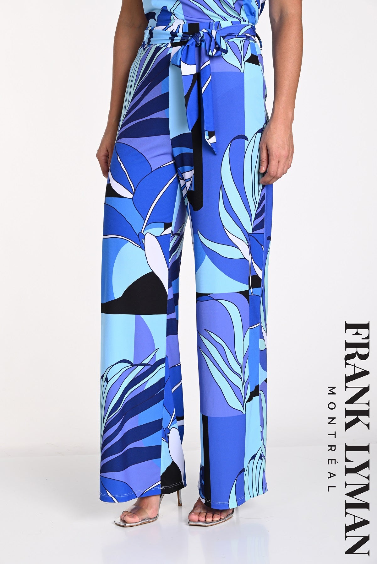 Frank Lyman Montreal Royal blue-purple printed palazzo pant with belt and pull on waistband