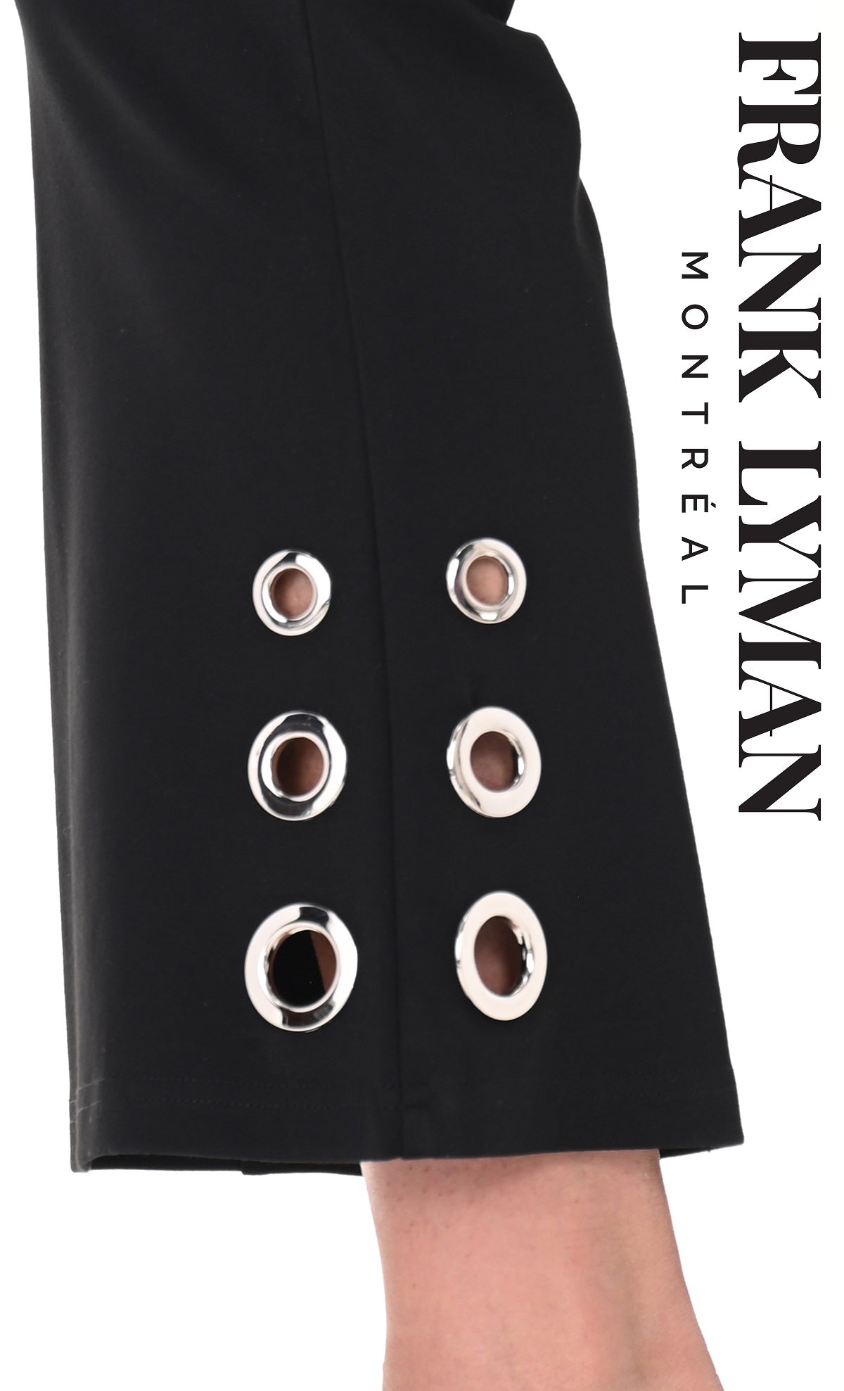 Frank Lyman Montreal Cropped Silver Grommet Pull On Black Pant