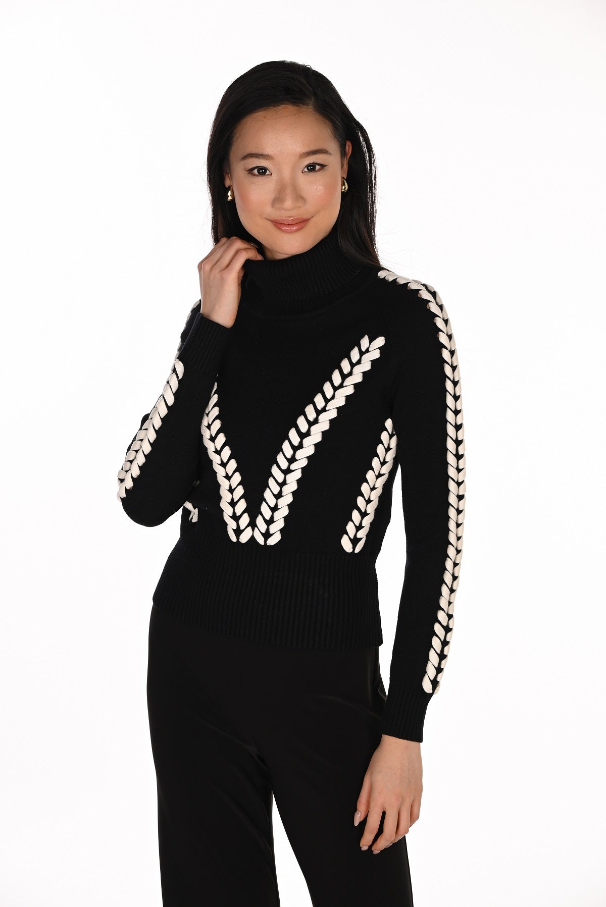 Premium Textured Knit Sweater With Stitching Detail. Frank Lyman 263754
