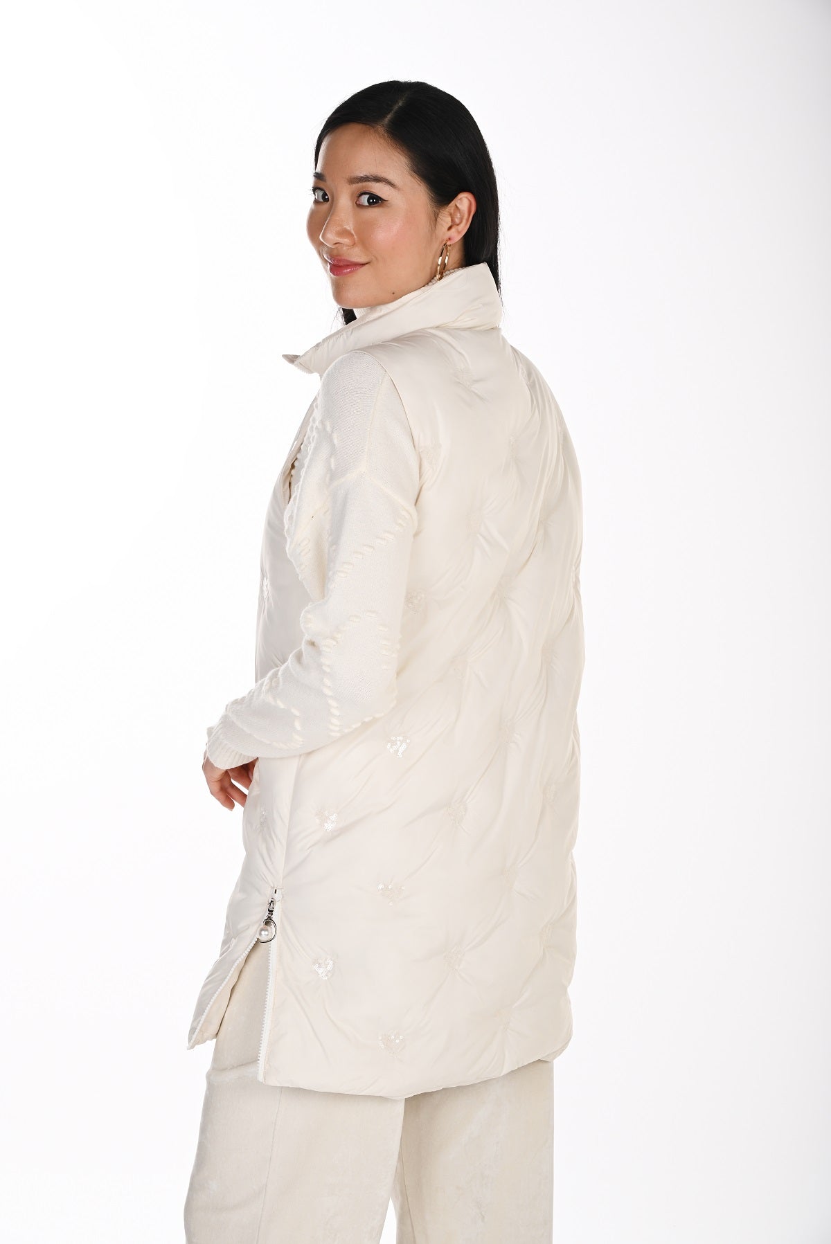 Practical Puffy Vest In Flattering Silhouette. Frank Lyman 264838