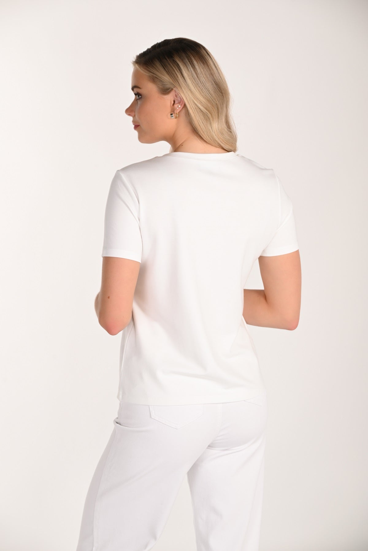 Off white textured knit t-shirt with front sequin print detail