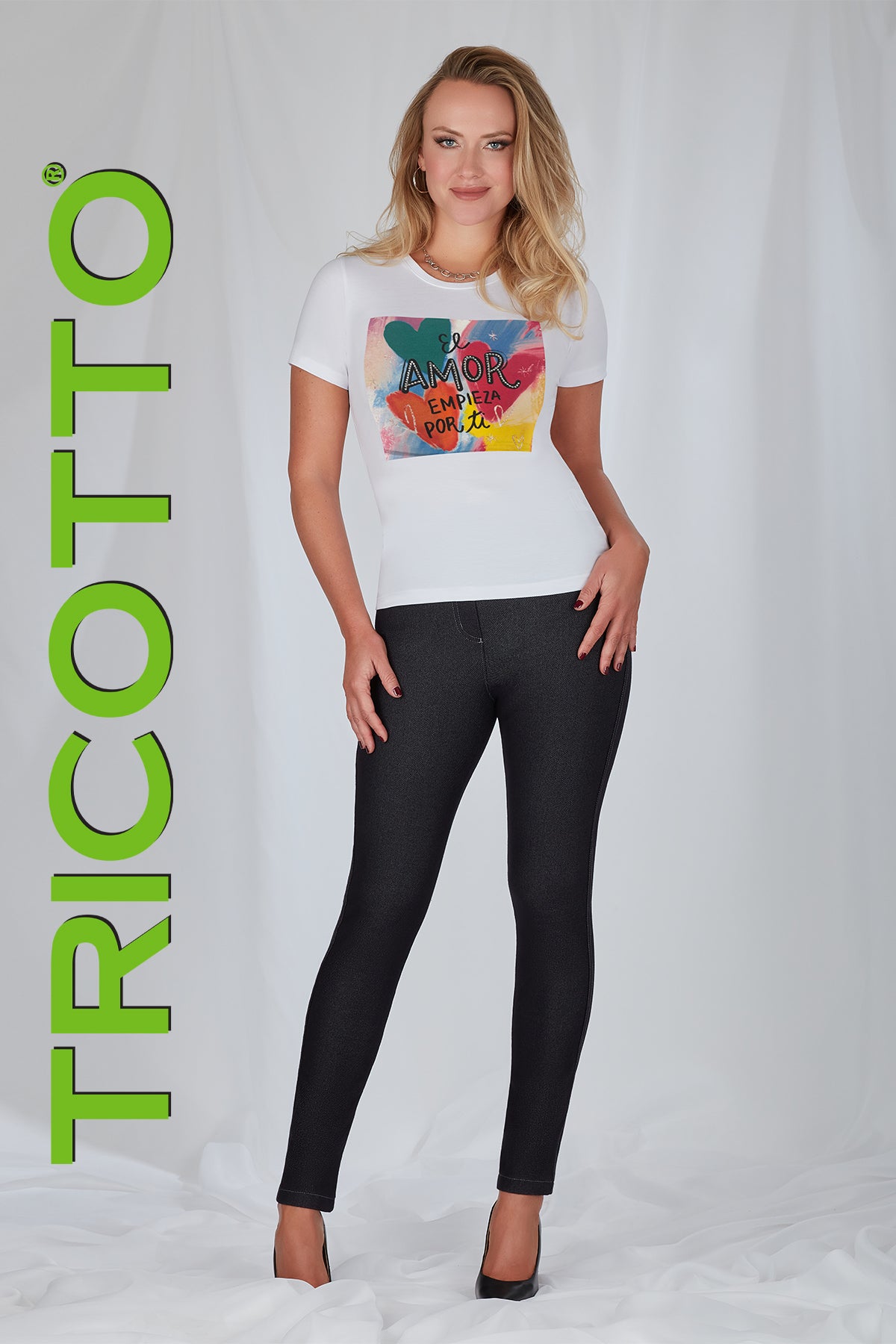 Tricotto White Sequin Amore Print T-shirt