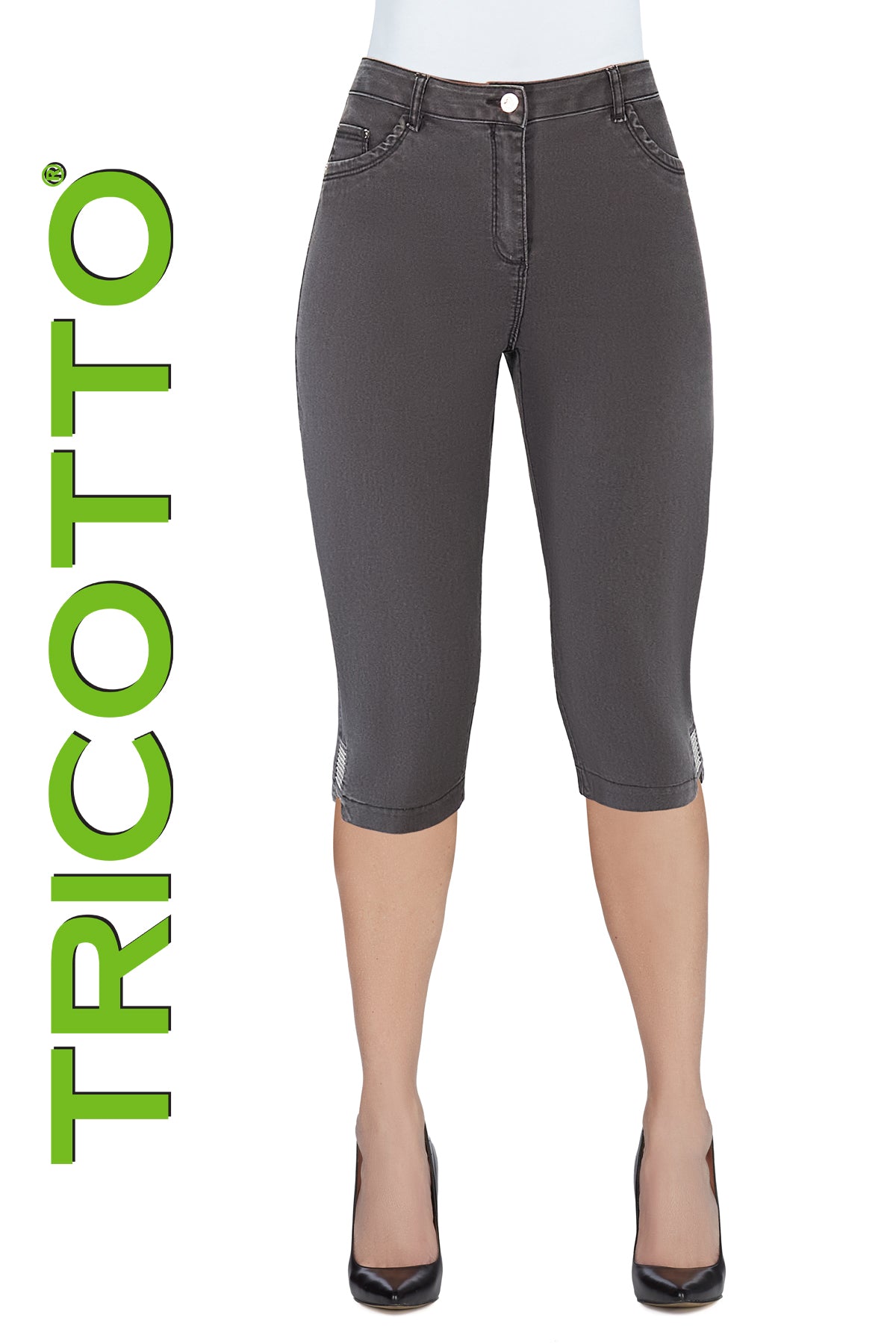Tricotto Black Capris with zipper front and sequin hem detail
