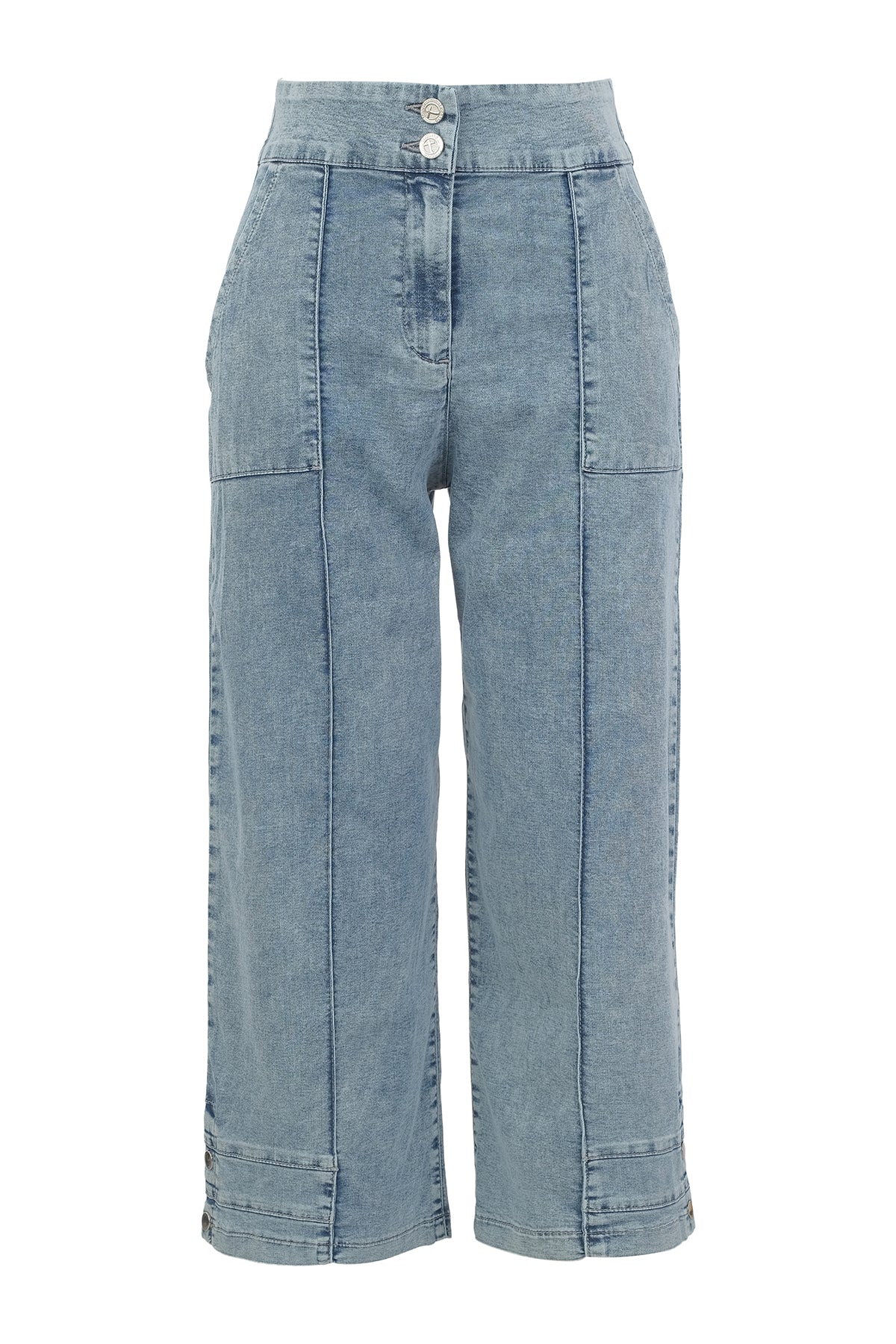 Jeans courts amples en maille douce de qualité supérieure. Tricotto Style 56259