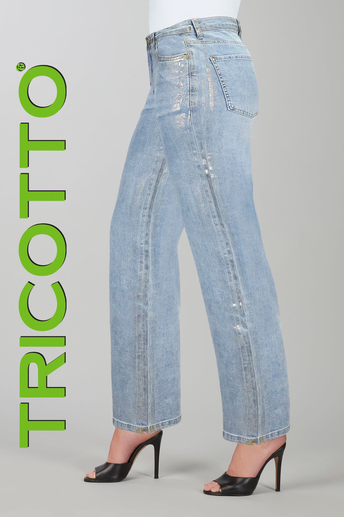 Tricotto Wide leg 5 pocket jeans with gold shimmer side detail