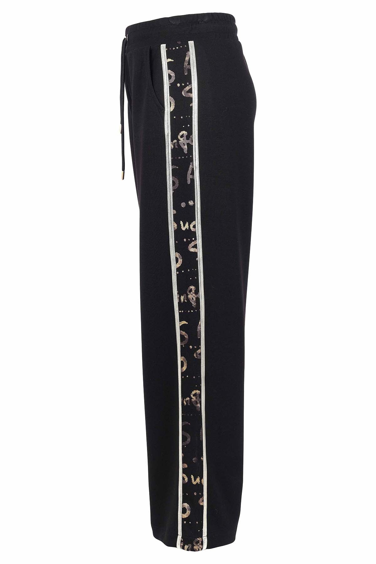 Relaxed Knit Pant With Side Gold Vegan Trim Detail. Tricotto 96038