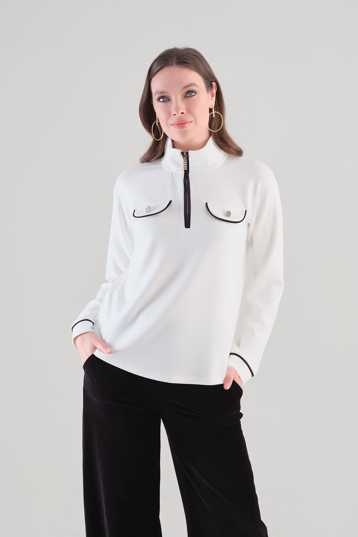 Textured Knit Sweater With Zip Front. Tricotto 96041