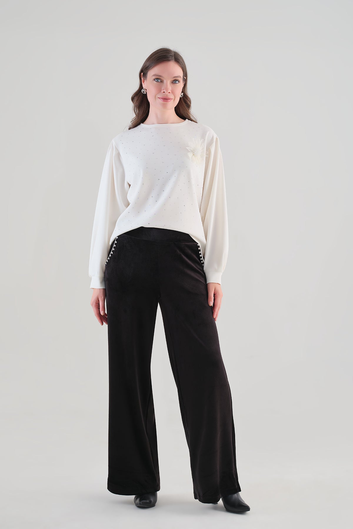 Textured Knit Sequin Front Sweater. Tricotto 96076