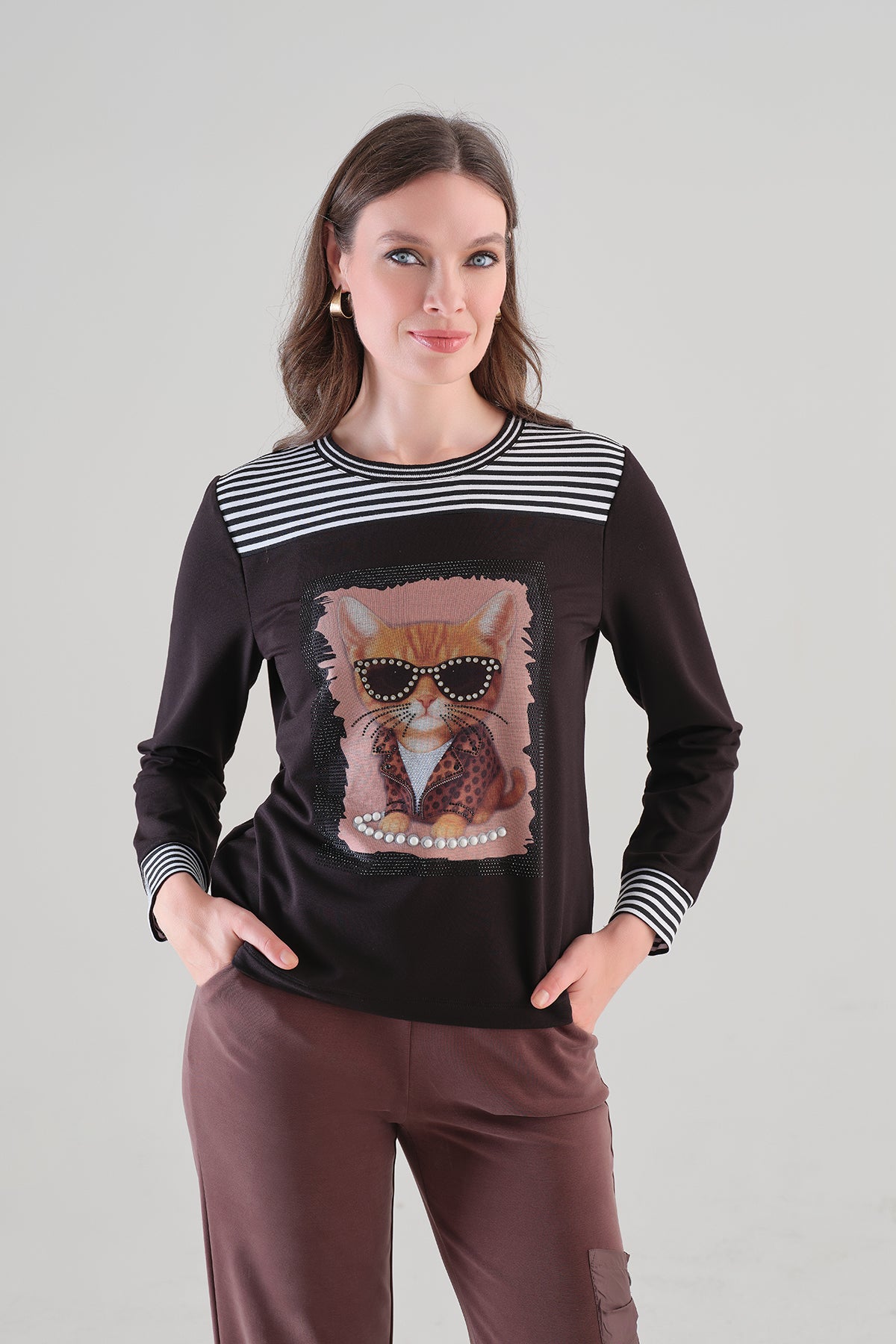 Silky Knit Tunic With Striking Front Sequin Print. Tricotto 96090