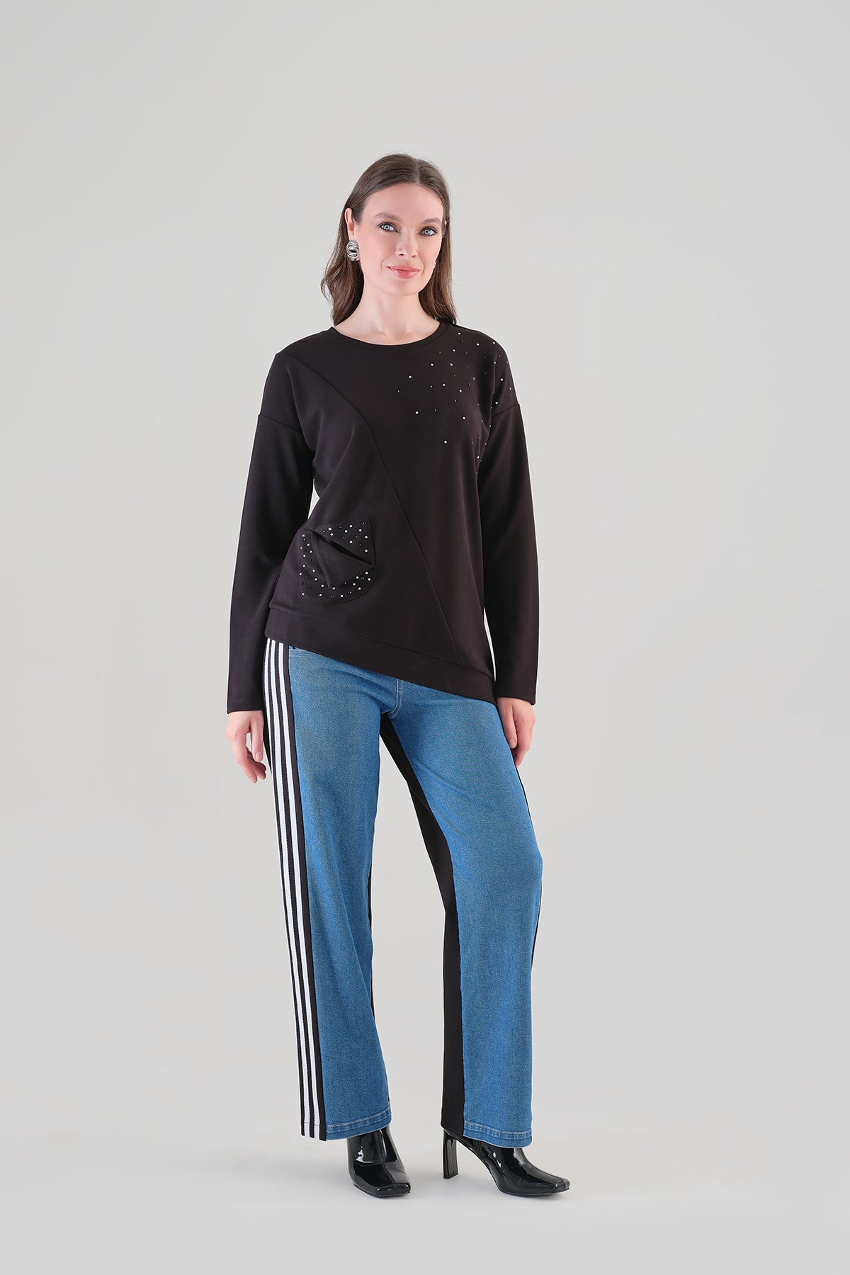 Striking Textured Knit Sweater With Crystal Stone Detail. Tricotto 96125