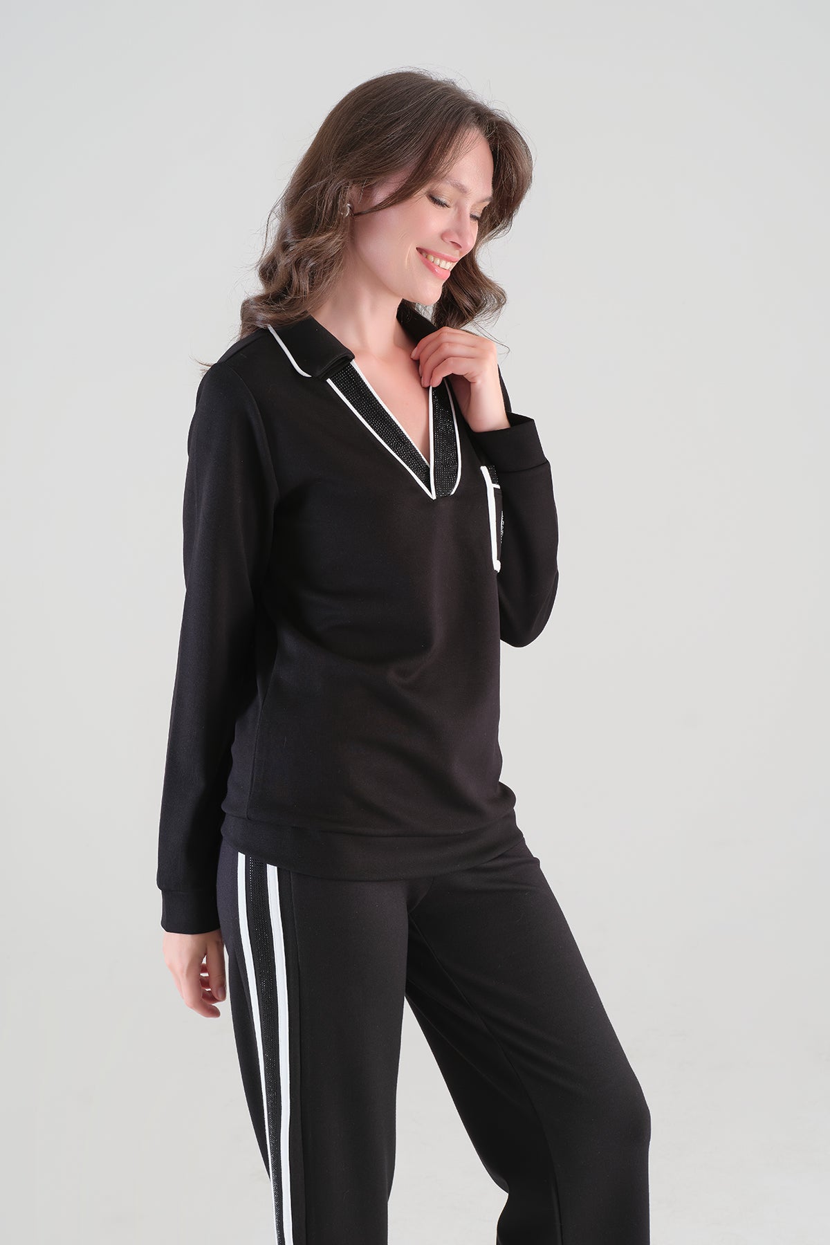 Textured Knit Sweater With Sequin Fashion Print. Tricotto 96174