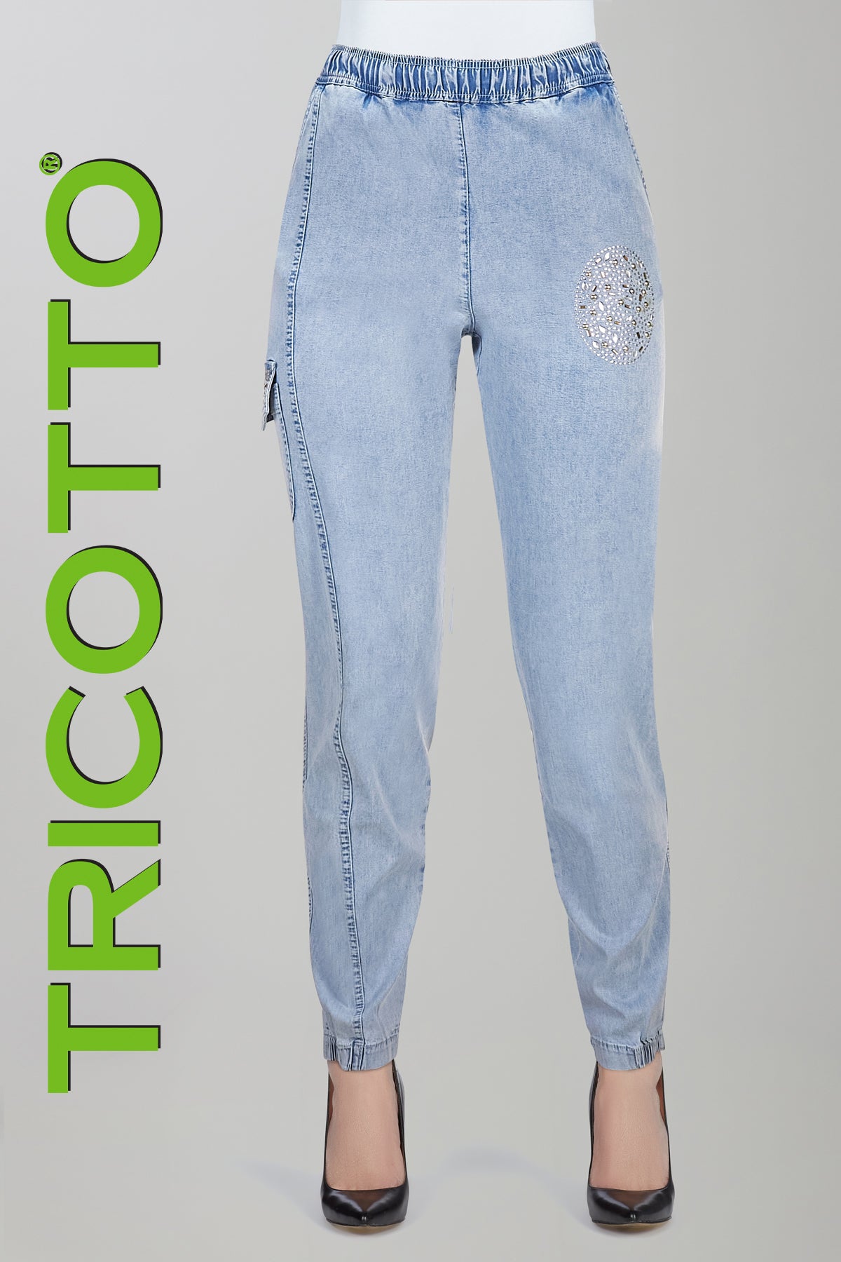 Tricotto jeans with pull on waistband and sequin pocket detail. Relaxed cargo style in soft lyocell fabric.