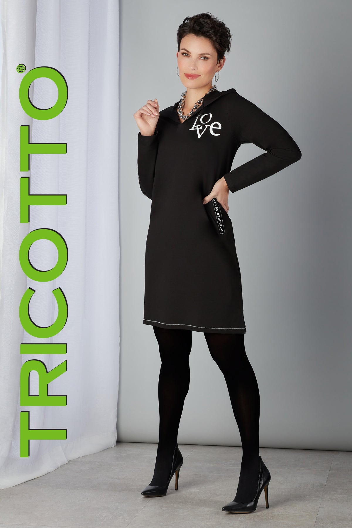 Tricotto Black Dresses-Little Black Dresses Online Canada-Tricotto Clothing Montreal-Tricotto Online Shop