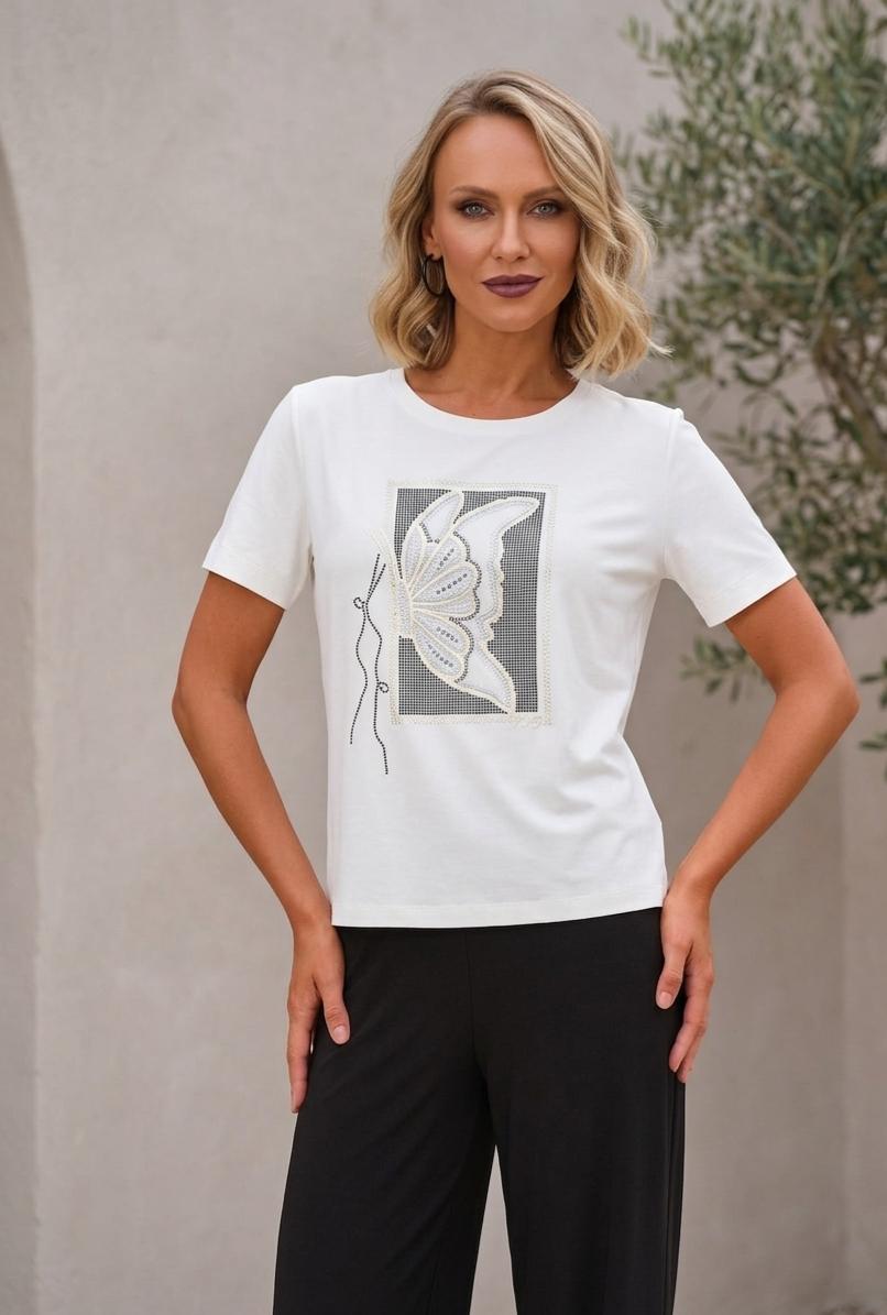T-shirt en maille de qualité supérieure avec détails en sequins sur le devant. Tricotto Style 56142
