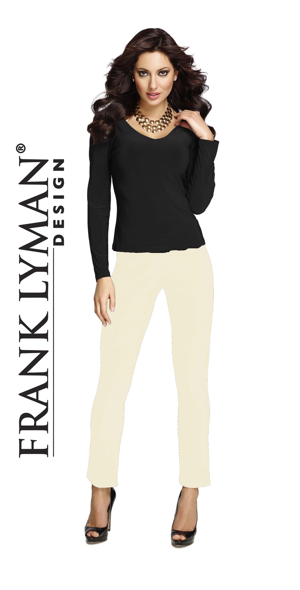 082 (pantalon silhouette perlée)