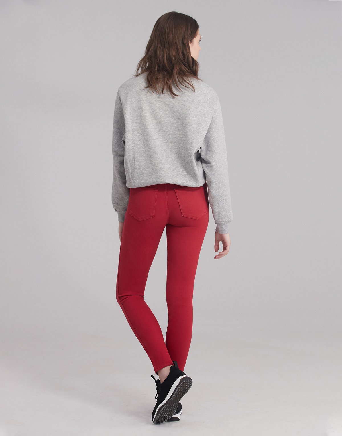 1711 (Skinny Jeans with 30 inch inseam) RED LIP