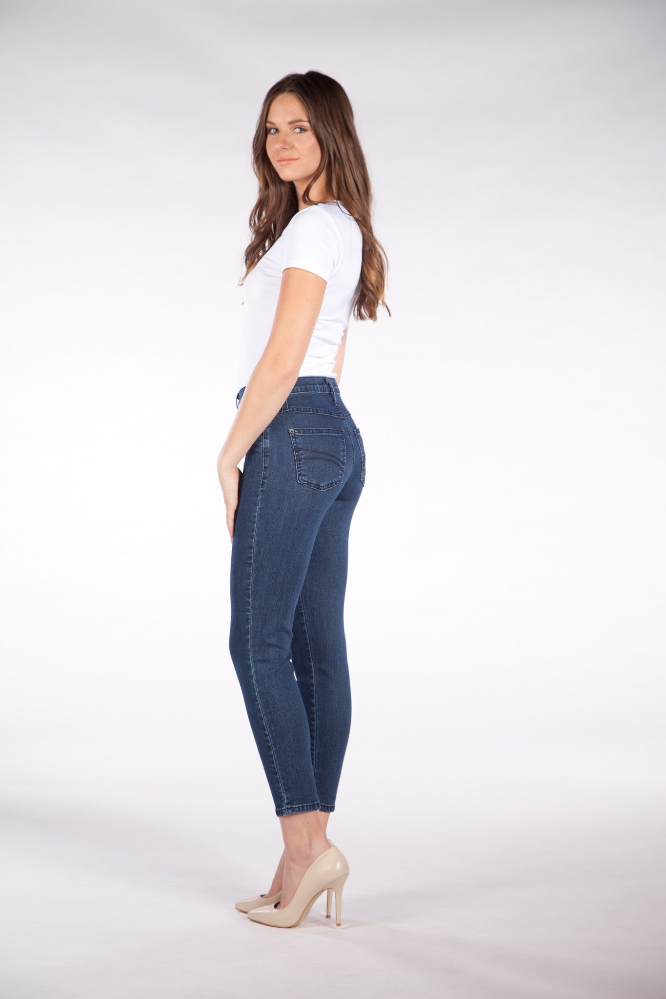 1305 (Classic Blue Ankle Jean)