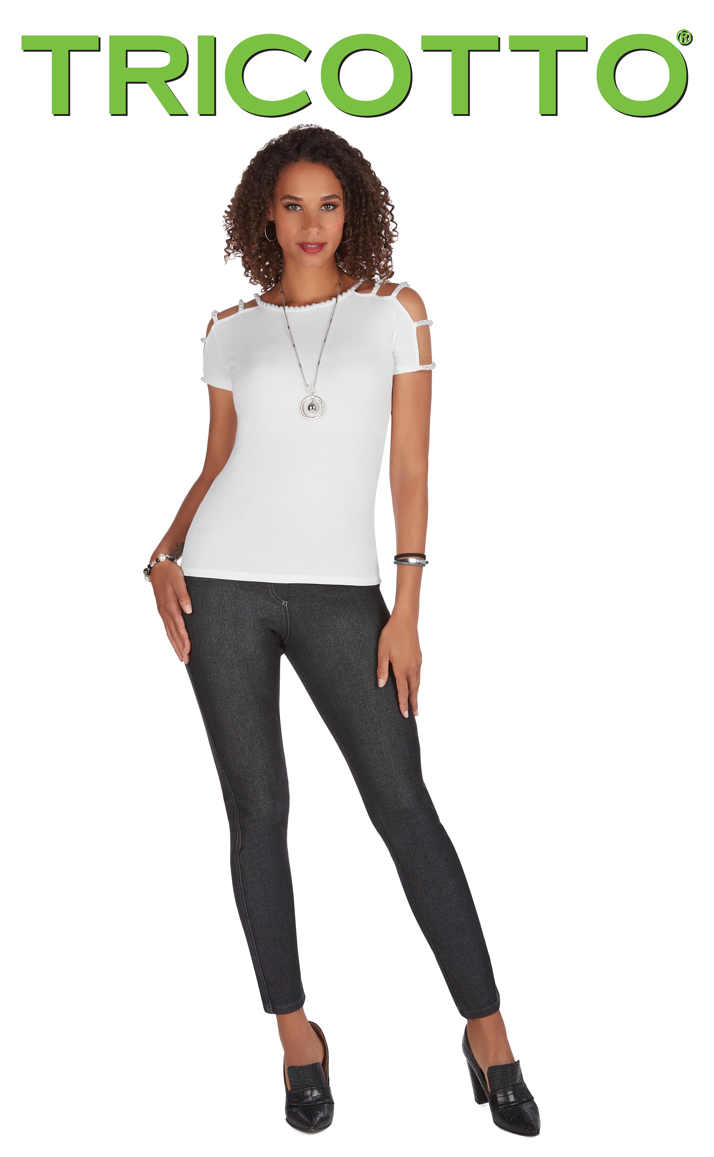C-119 (Pearl T-shirt only) Black & white