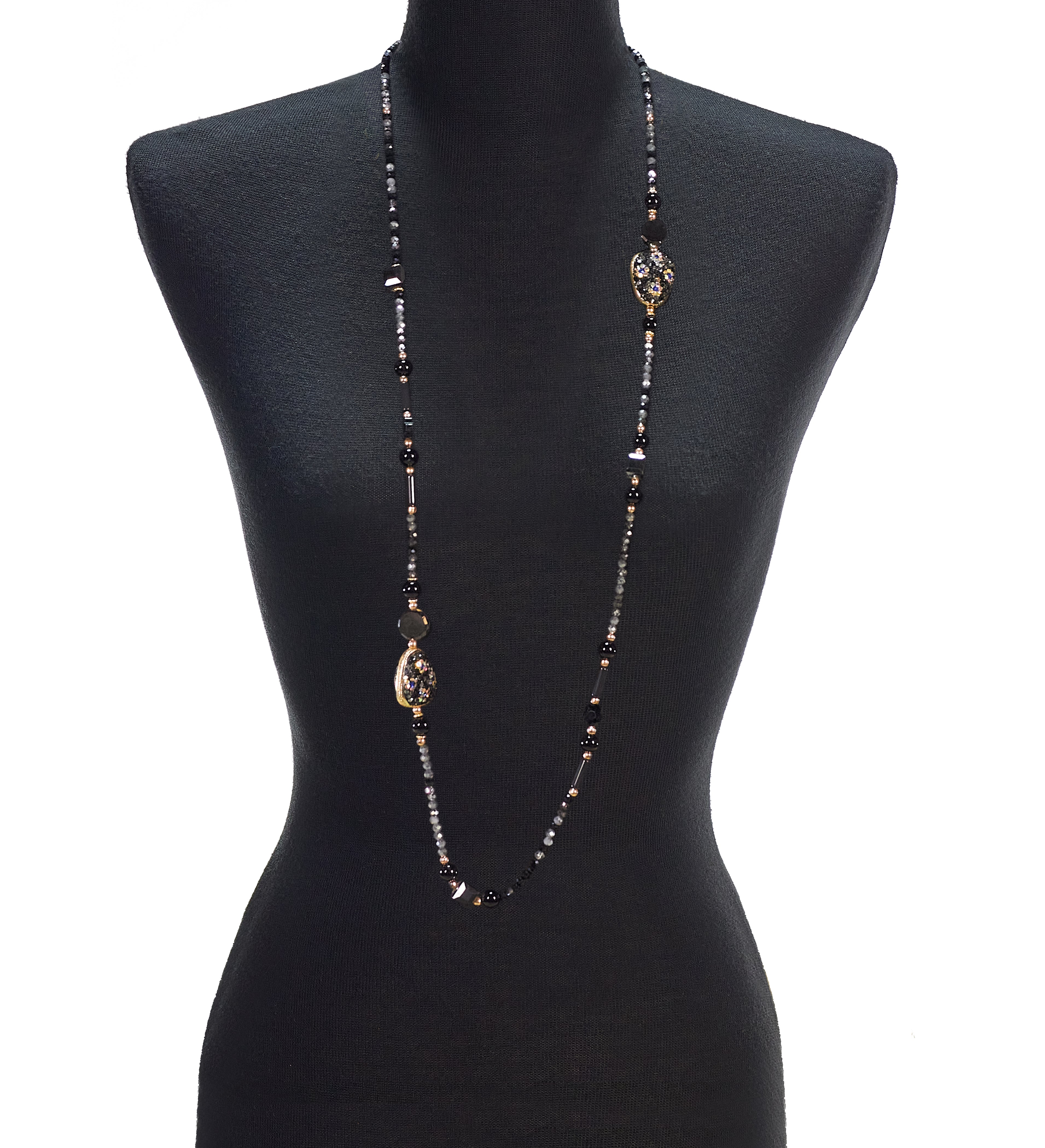 Black beaded Necklace