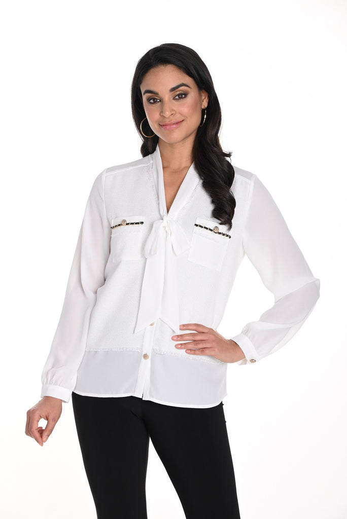 Frank Lyman Montreal Off white tunic blouse with patch pocket