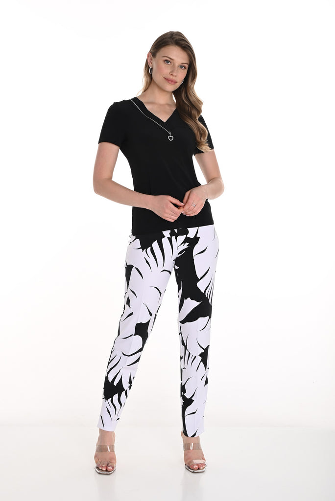 Frank Lyman Montreal Black white printed pull on pant