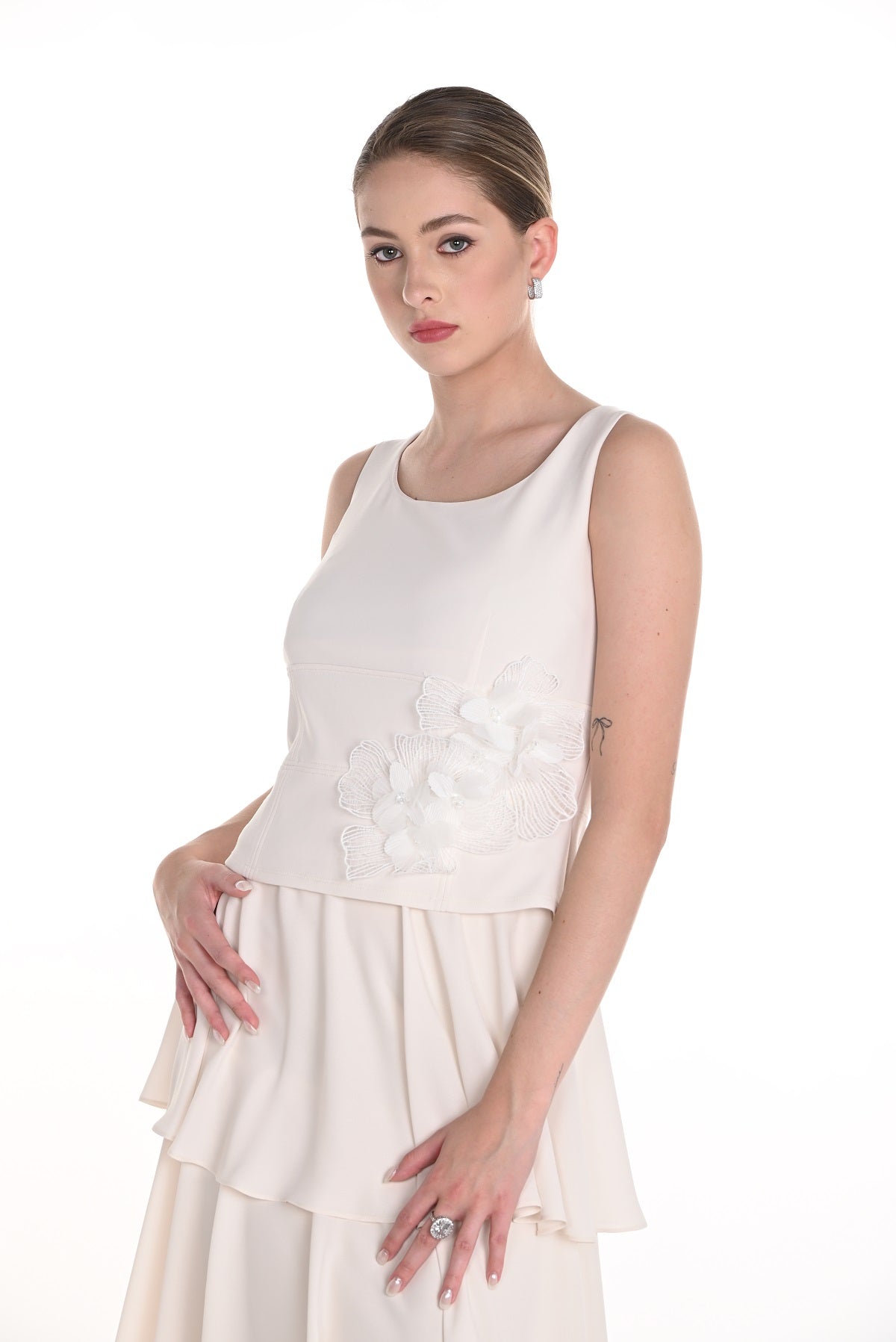 Frank Lyman Montreal Pearl Sleeveless lined evening top with embroidered front detail