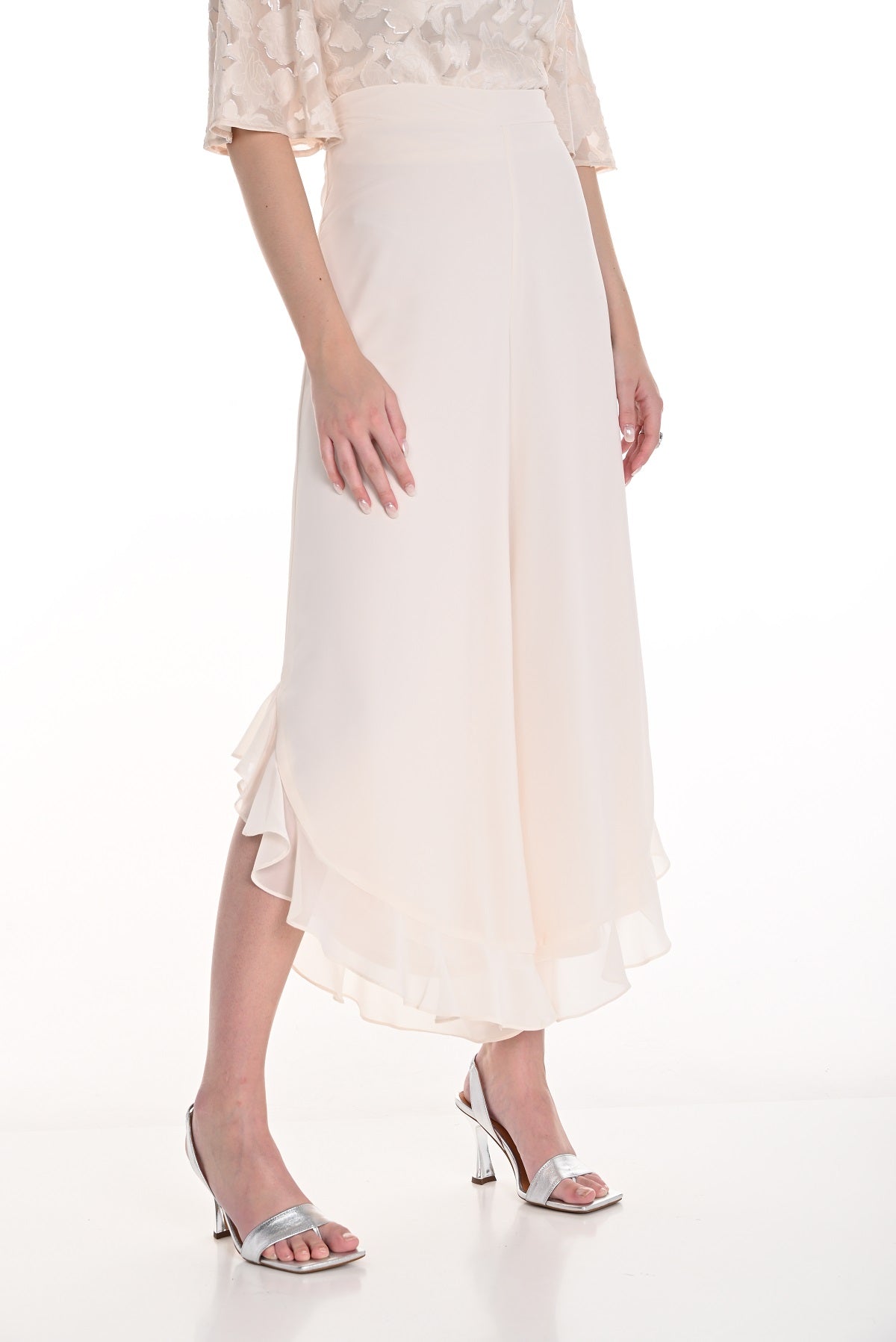 Frank Lyman Cropped Vanilla Pull on evening pant with chiffon overlay and ruffled hem detail