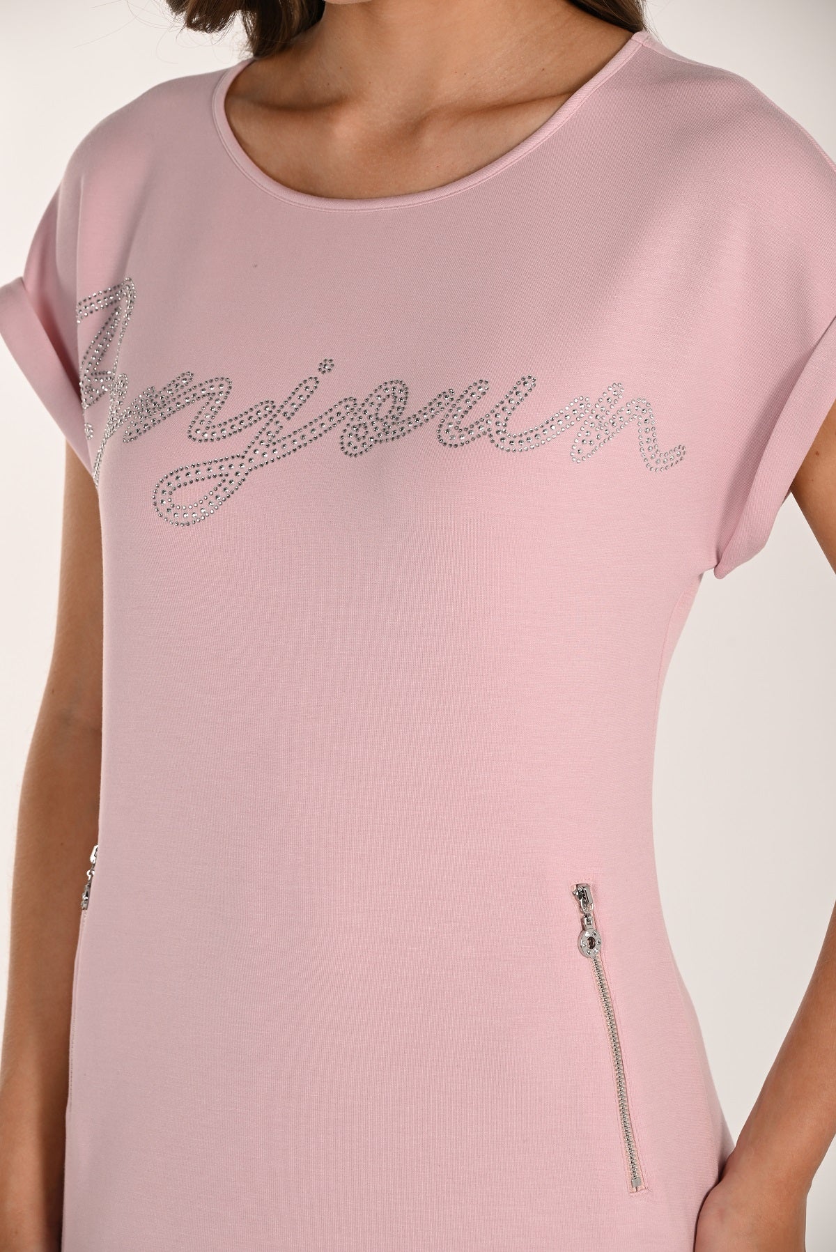 Robe rose décontractée en maille texturée. Fabriquée au Canada Style 26l1150
