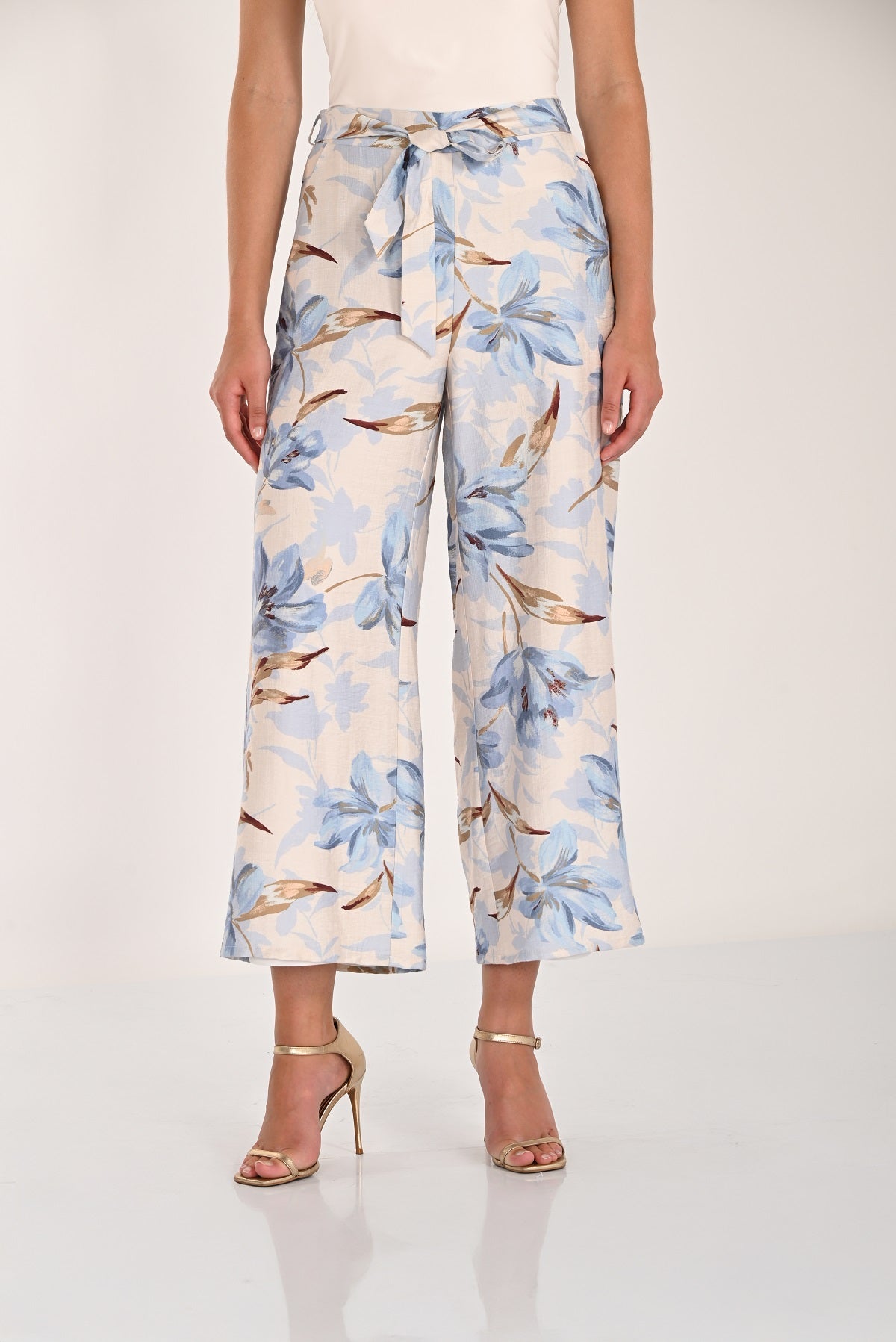 Woven Knit Floral Pant. Made In Canada. Frank Lyman Style 261286