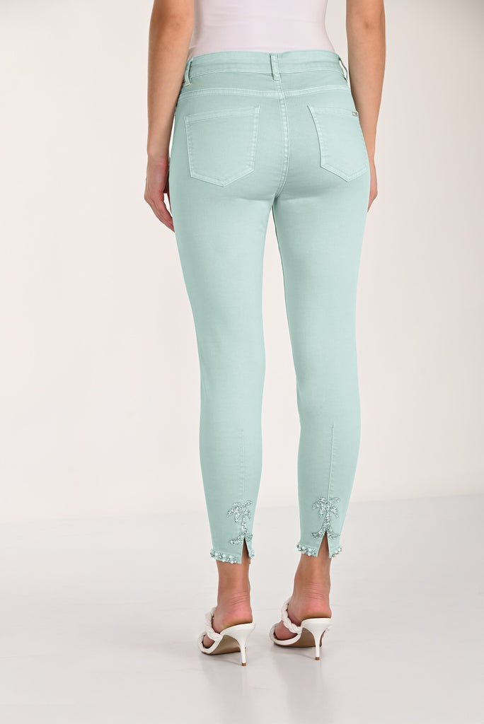 Slim silhouette Jeans With Pearl and Crystal Detail. Frank Lyman 261661