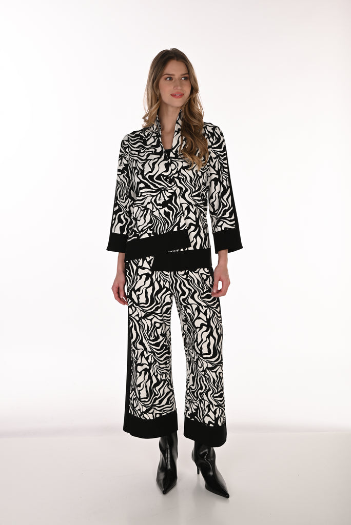Made In Canada All Season Silky Knit Crop Pant. Frank Lyman 263175