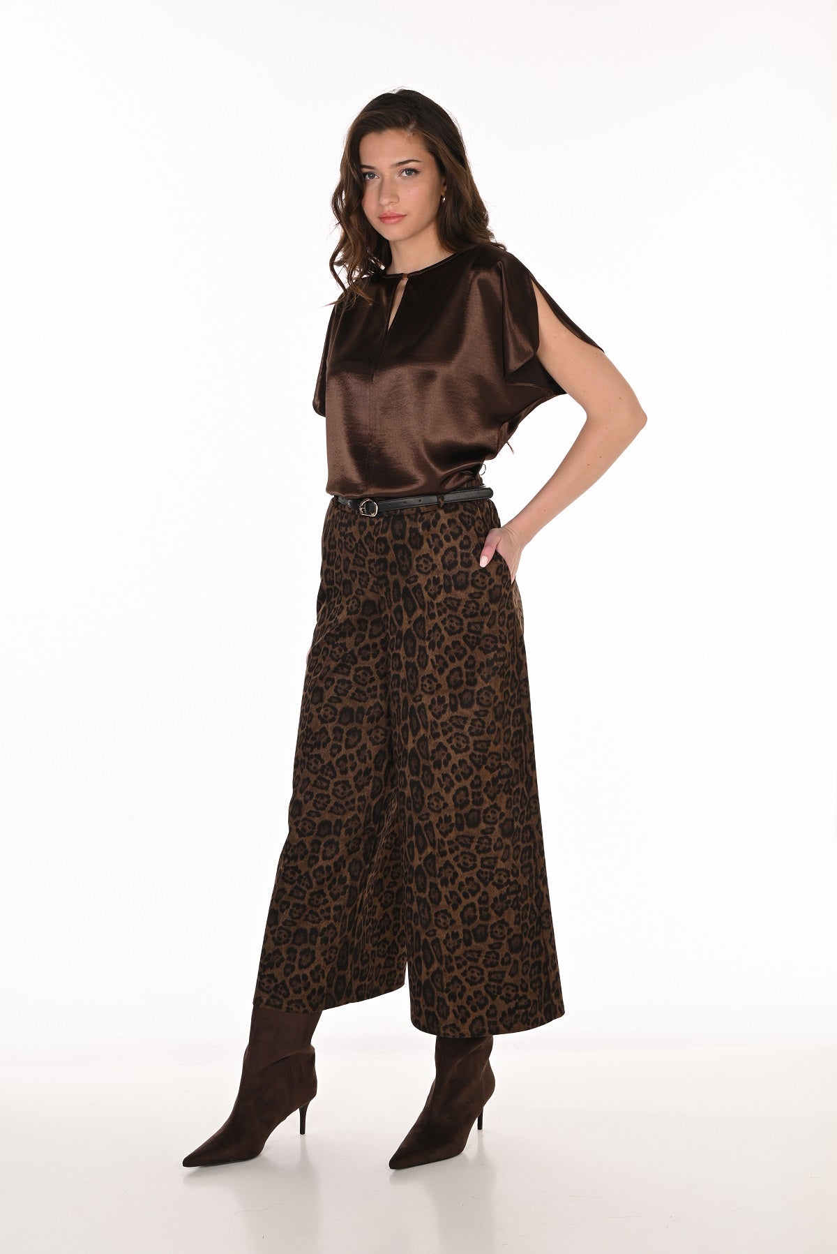 Pantalon court imprimé haute couture texturé. Frank Lyman 263188