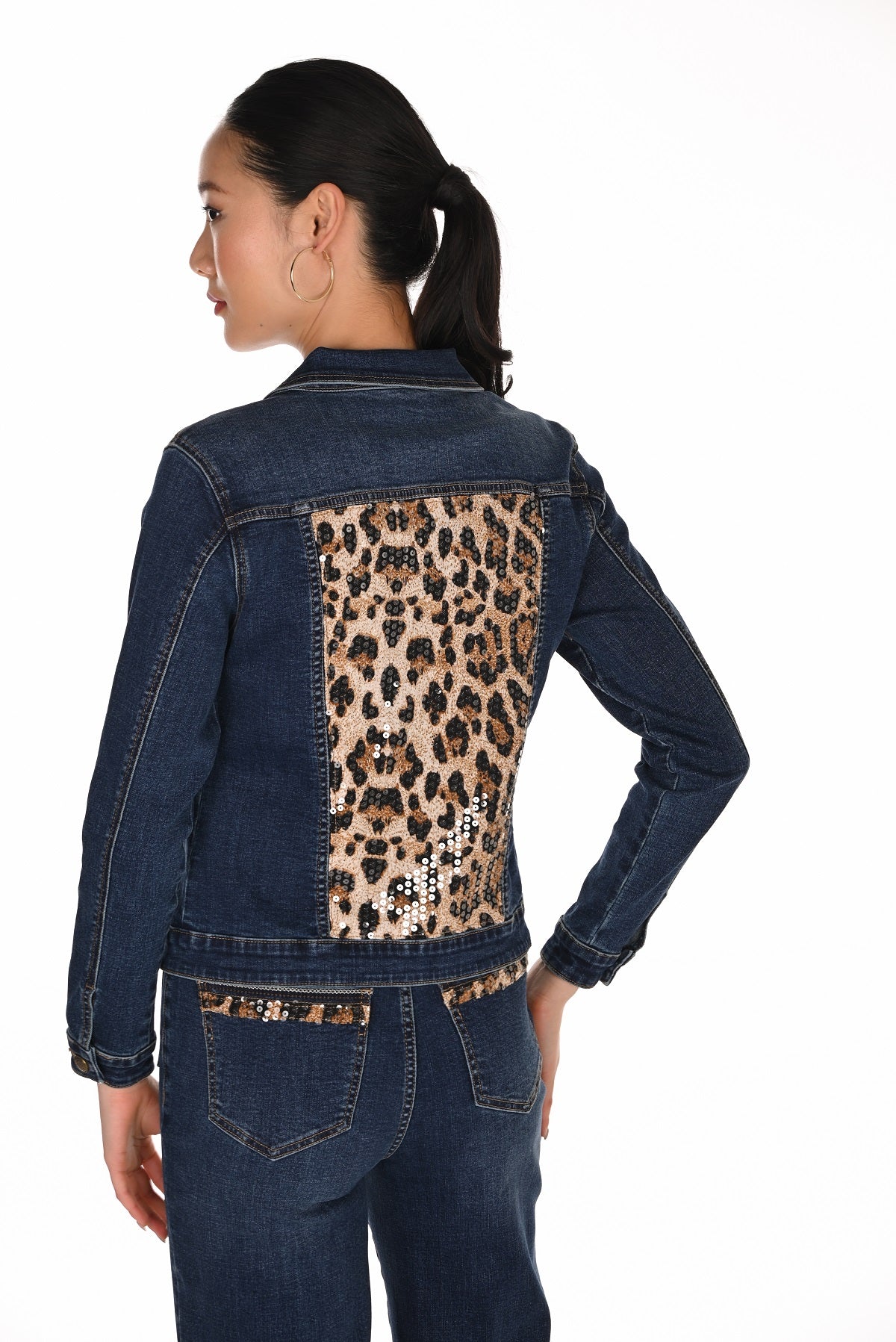 Veste en jean en coton premium avec détail d'imprimé à sequins. Frank Lyman 264809