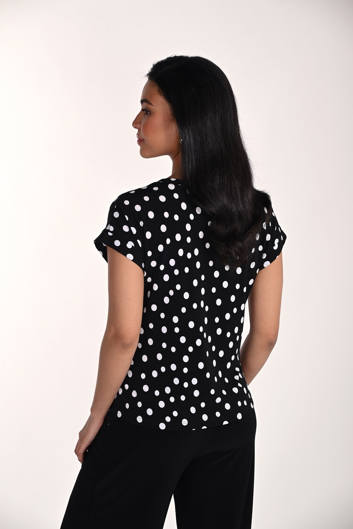 Polka dot t-shirt with front sequin love heart detail