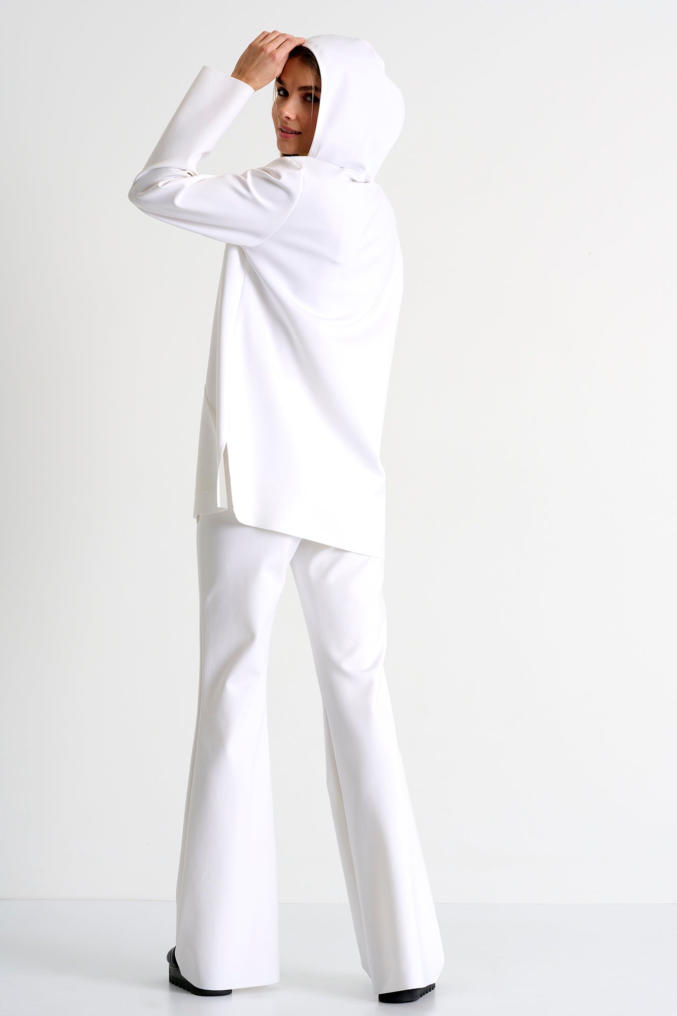 52227-53-000 - Flared Pants 02 / 000 White / 75% POLYAMIDE, 25% ELASTANE