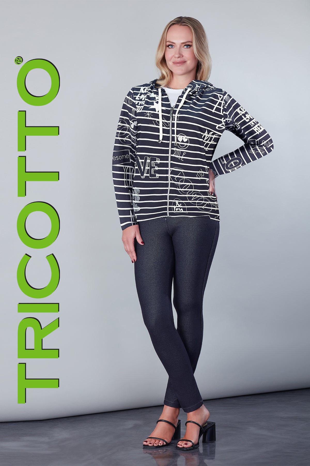 Tricotto Black-white Cardigan Sweater With Fashion Print