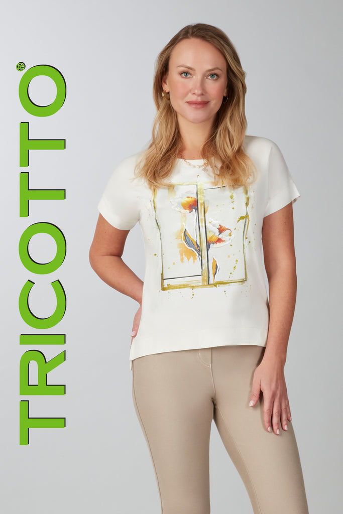 Tricotto Beige t-shirt with front floral pressed print detail