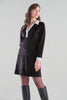 Robe noire en velours texturé, tricoté avec des paillettes. Tricotto 96054
