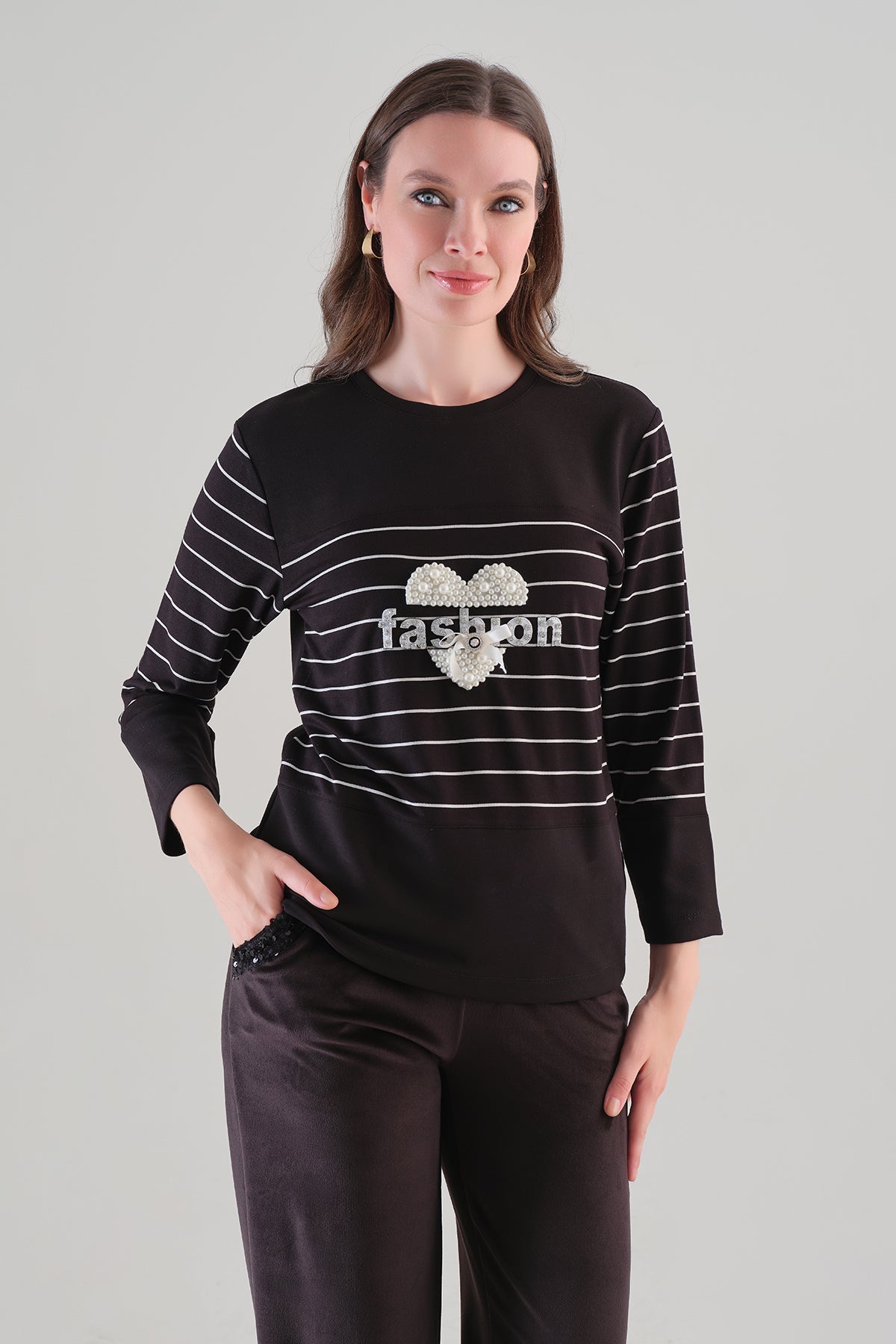 Striking Pearl Sweater With Fashion Print. Tricotto 96030