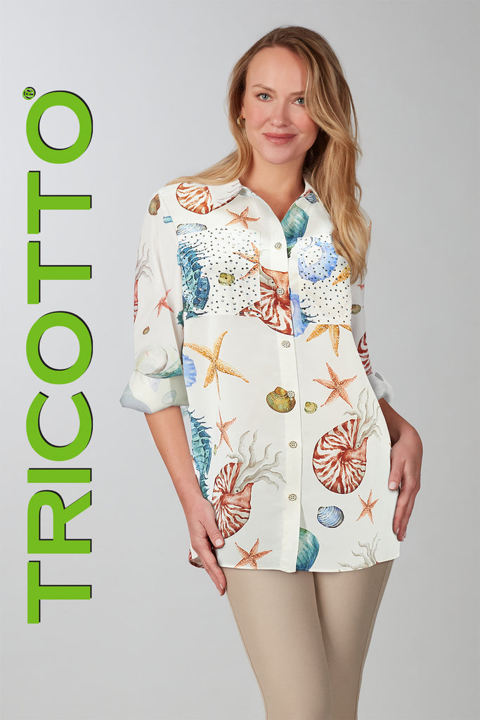 Tricotto Floral knit blouse with front sequin patch pocket detail